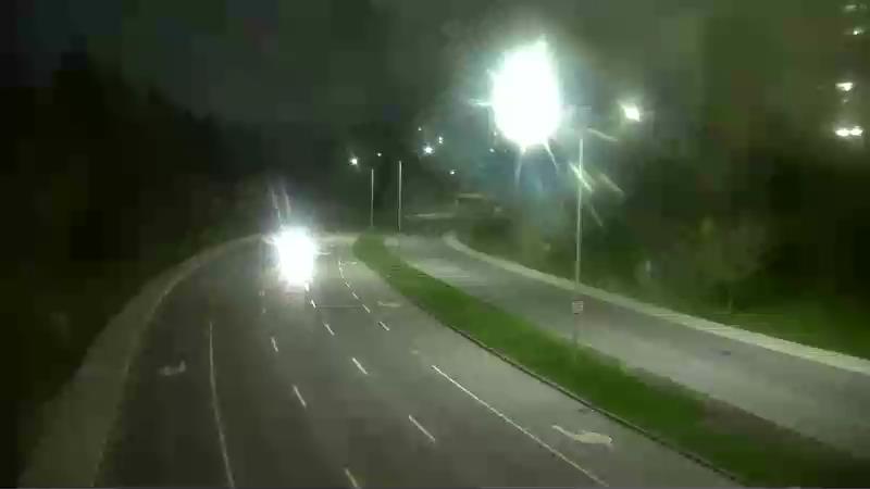 Traffic camera image at 2025-05-09 07:05:26