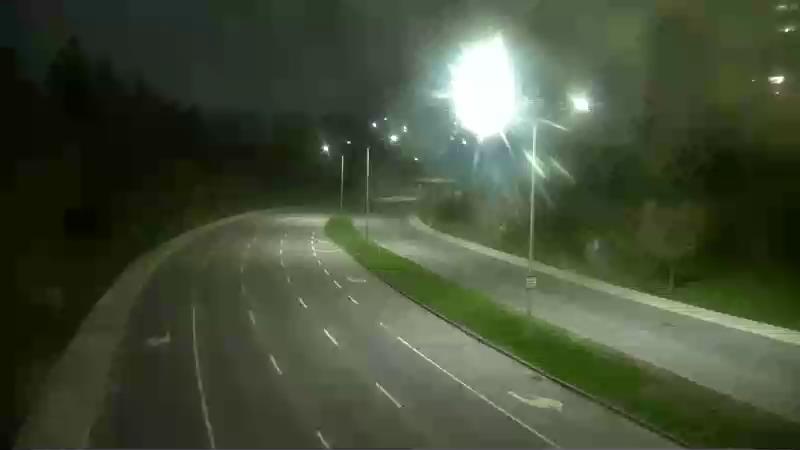 Traffic camera image at 2025-05-09 07:15:24