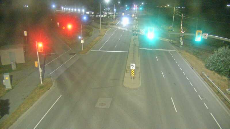 Traffic camera image at 2025-08-25 03:20:34