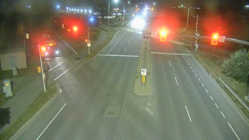 Traffic camera image at 2025-09-18 00:40:36