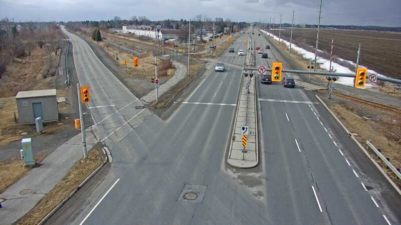 Traffic camera image at 2025-03-25 15:40:28