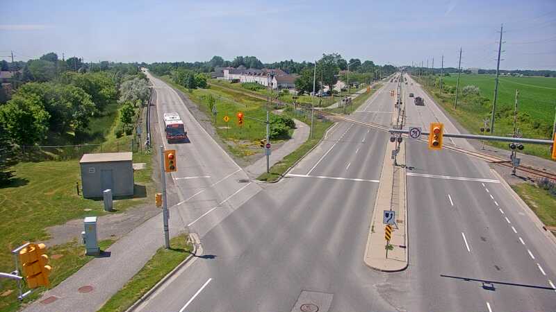Traffic camera image at 2025-06-30 16:25:37