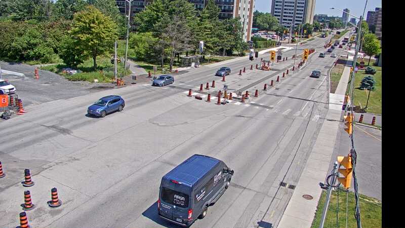 Traffic camera image at 2025-06-30 16:05:32