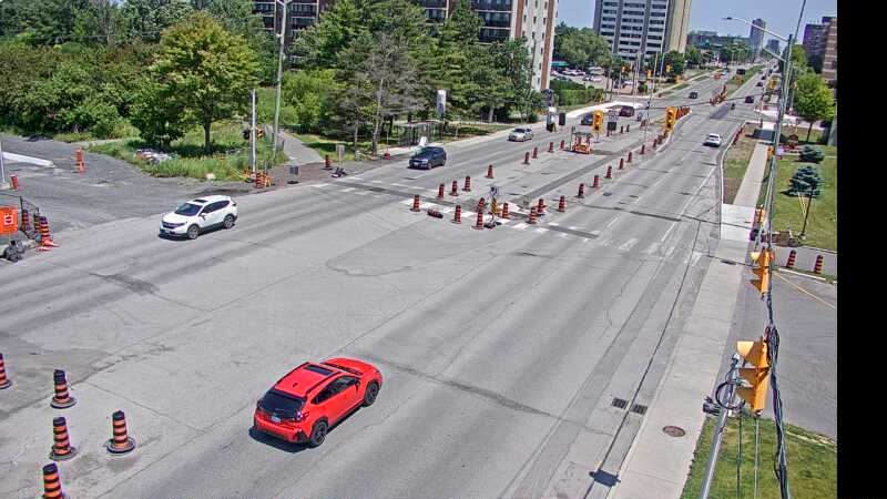 Traffic camera image at 2025-06-30 16:40:35