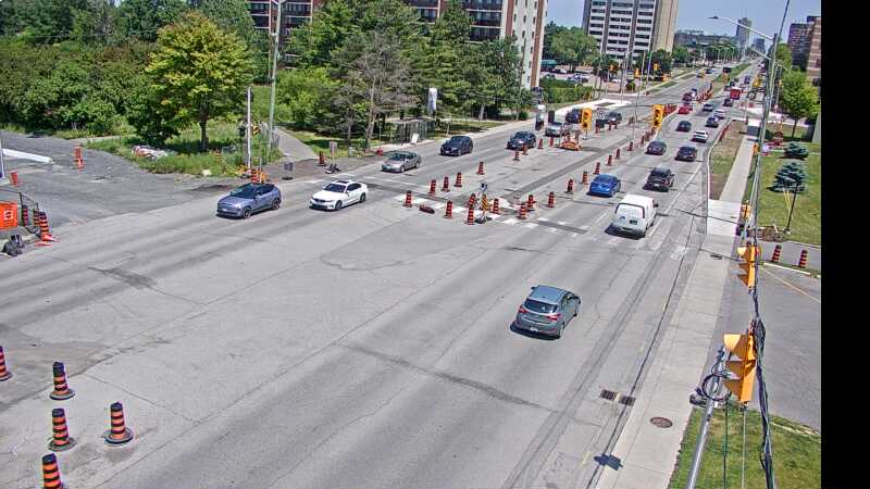 Traffic camera image at 2025-06-30 17:00:41