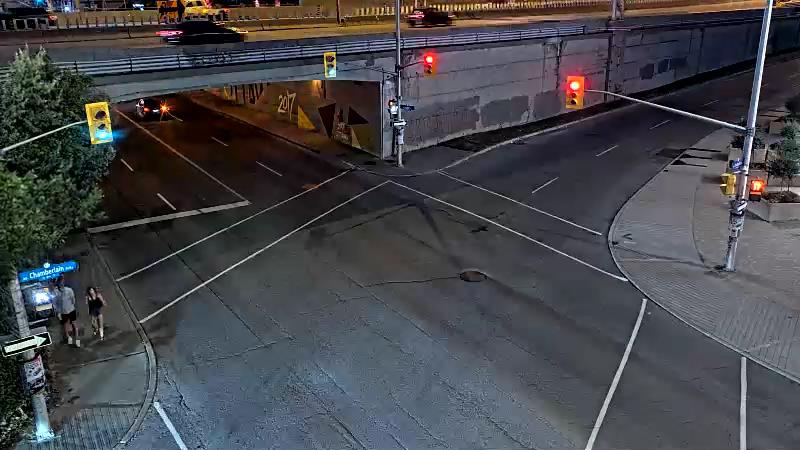 Traffic camera image at 2025-08-25 00:30:35
