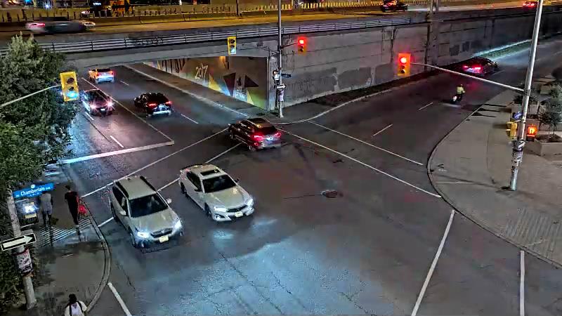 Traffic camera image at 2025-08-25 00:40:35
