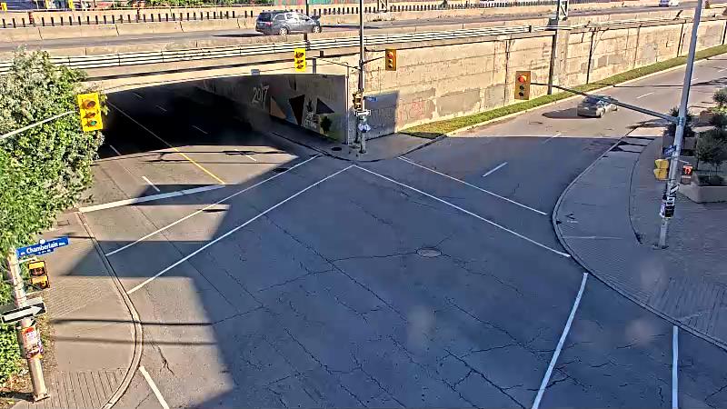 Traffic camera image at 2025-08-31 12:45:48