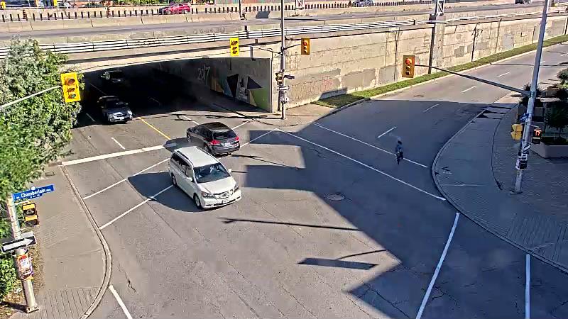 Traffic camera image at 2025-08-31 13:30:32