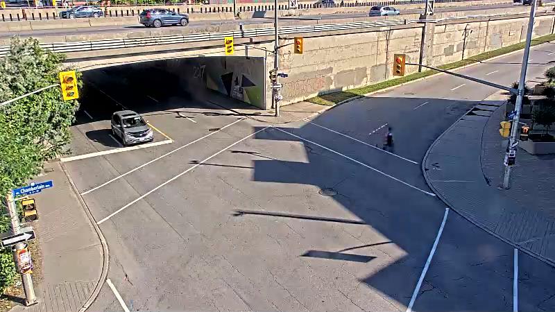 Traffic camera image at 2025-08-31 13:35:34