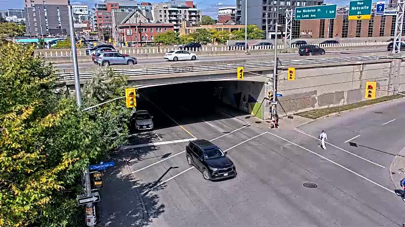 Traffic camera image at 2025-09-14 17:35:36