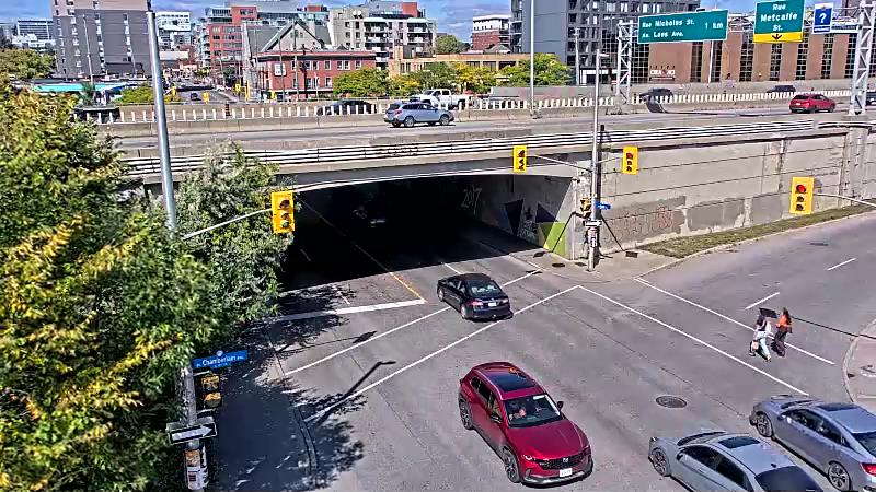 Traffic camera image at 2025-09-14 17:40:35