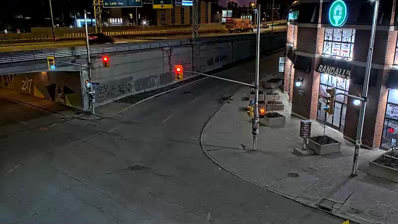 Traffic camera image at 2025-04-25 09:15:40