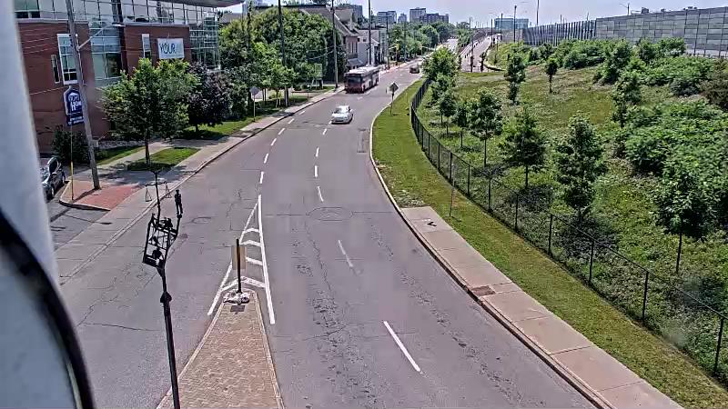 Traffic camera image at 2025-06-30 18:40:44