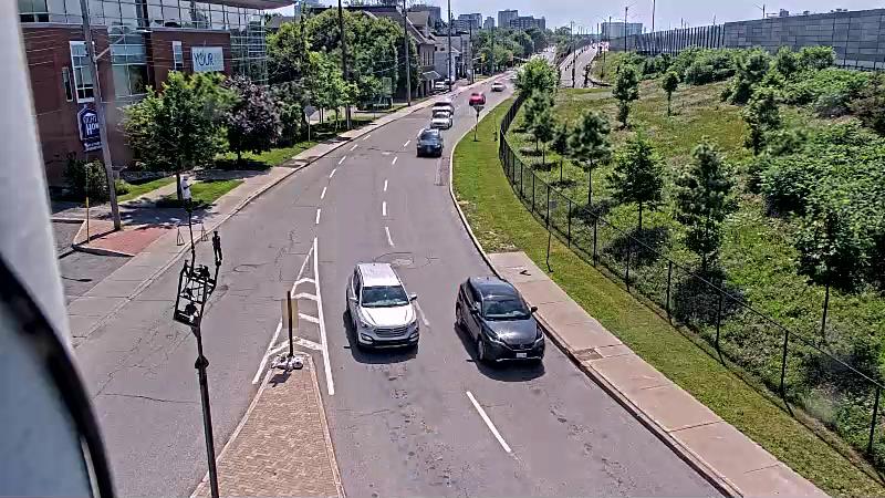 Traffic camera image at 2025-06-30 19:15:42