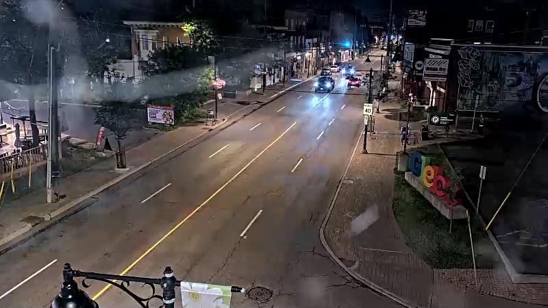 Traffic camera image at 2025-07-07 04:35:33