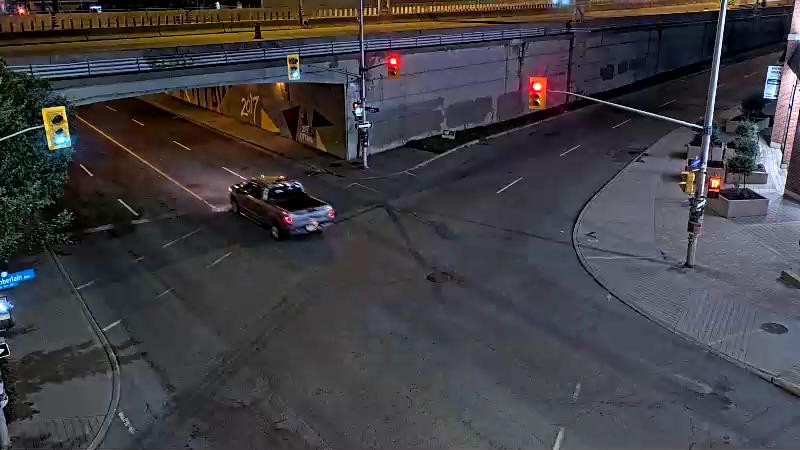 Traffic camera image at 2025-07-12 05:20:33