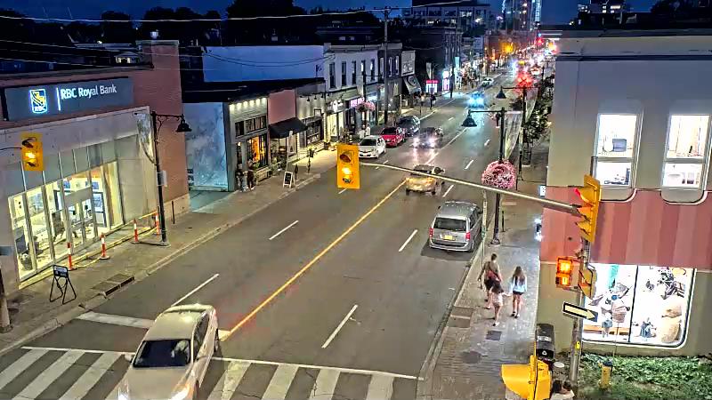 Traffic camera image at 2025-08-25 00:30:35