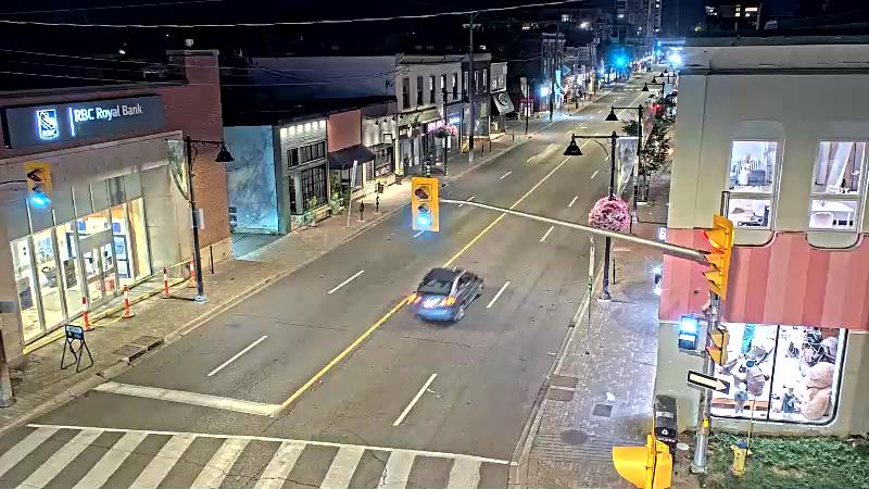 Traffic camera image at 2025-08-25 03:20:34