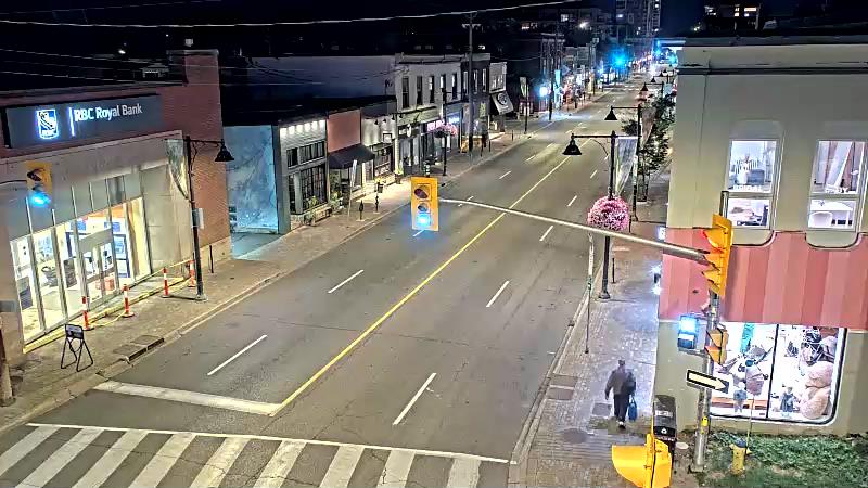 Traffic camera image at 2025-08-25 03:25:42