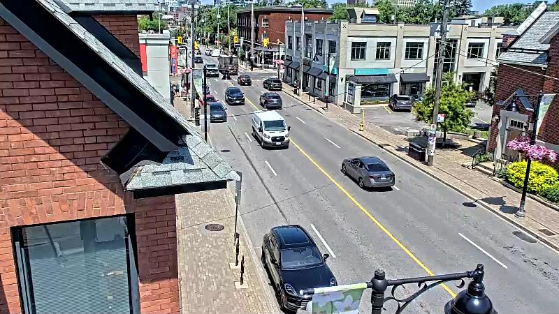 Traffic camera image at 2025-06-30 16:37:34