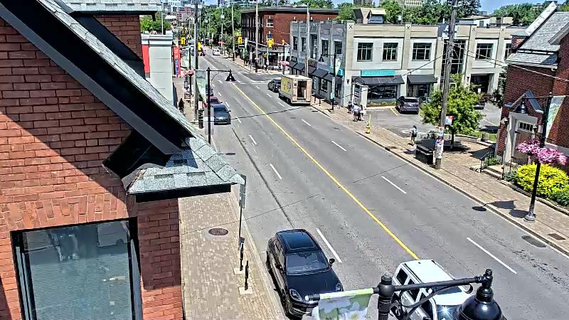 Traffic camera image at 2025-06-30 16:40:36