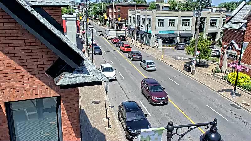 Traffic camera image at 2025-06-30 17:20:51