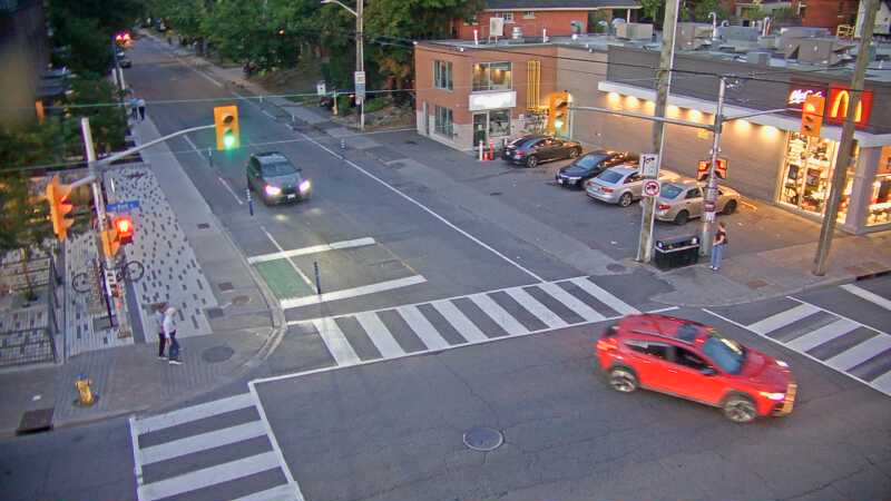 Traffic camera image at 2025-08-25 00:10:37