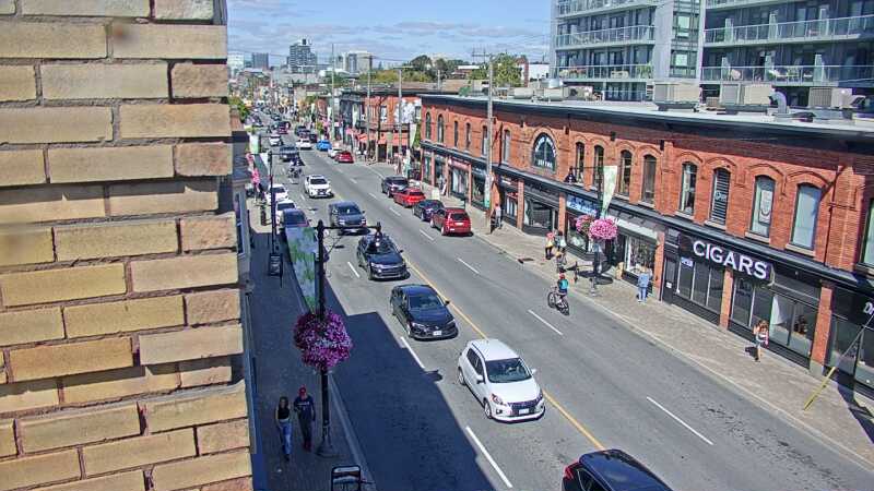 Traffic camera image at 2025-09-14 17:25:35