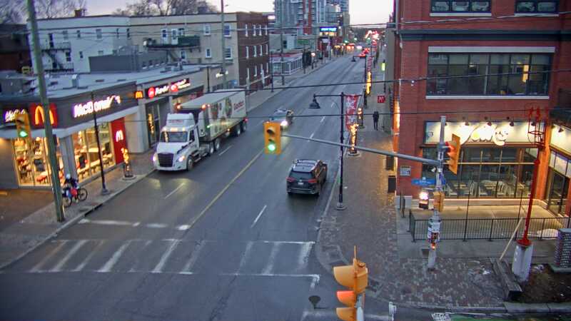 Traffic camera image at 2025-03-25 10:55:30
