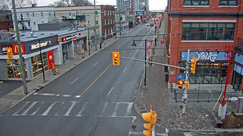 Traffic camera image at 2025-03-25 11:30:27