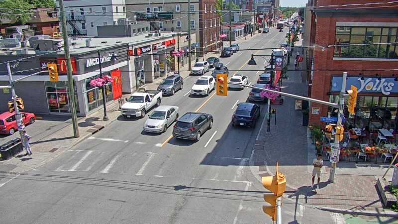 Traffic camera image at 2025-06-30 17:55:36