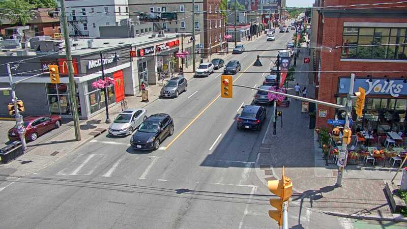 Traffic camera image at 2025-06-30 18:00:42