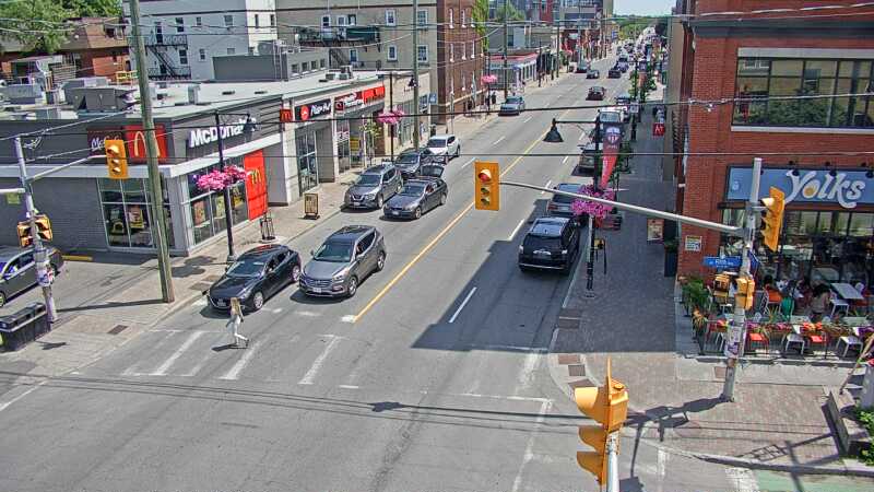 Traffic camera image at 2025-06-30 18:10:39