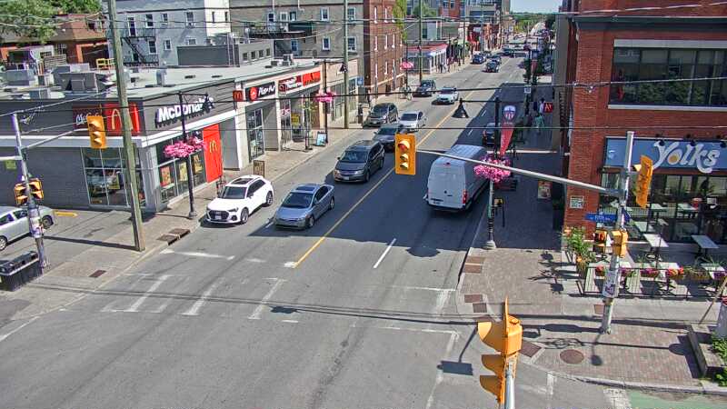 Traffic camera image at 2025-06-30 19:30:47