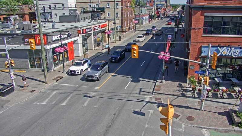 Traffic camera image at 2025-06-30 20:20:54
