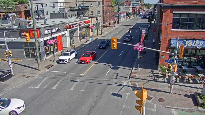 Traffic camera image at 2025-06-30 20:25:36