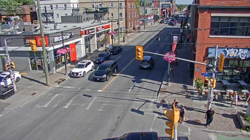 Traffic camera image at 2025-06-30 20:45:40