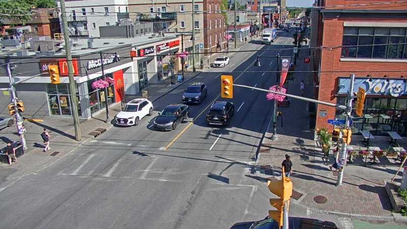 Traffic camera image at 2025-06-30 21:00:37