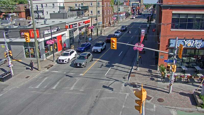 Traffic camera image at 2025-06-30 21:05:49
