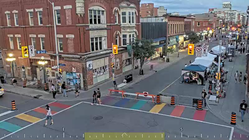 Traffic camera image at 2025-08-25 00:05:10