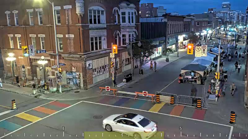 Traffic camera image at 2025-08-25 00:20:09