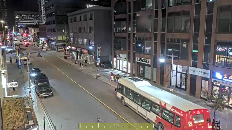 Traffic camera image at 2025-09-05 01:05:08