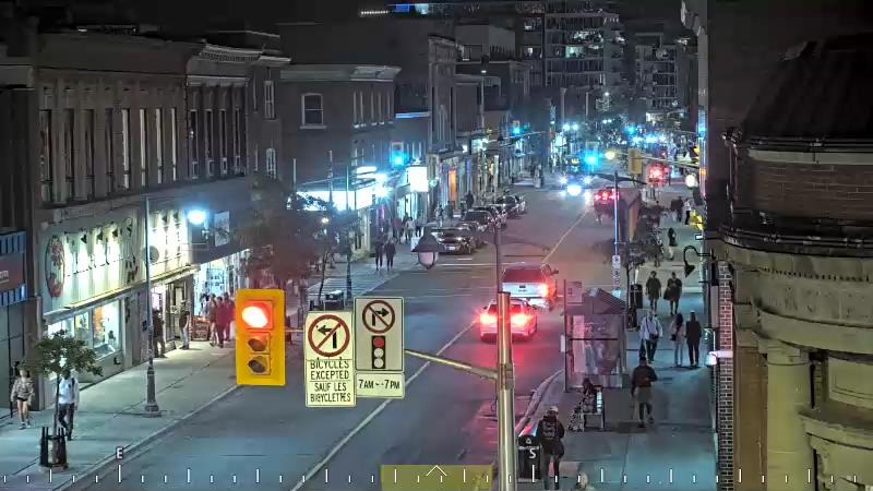 Traffic camera image at 2025-09-14 01:05:08