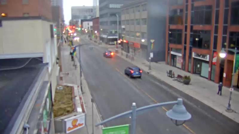 Traffic camera image at 2025-03-25 11:10:07