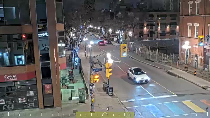 Traffic camera image at 2025-05-09 05:30:06