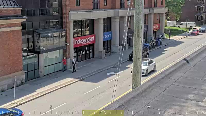 Traffic camera image at 2025-06-30 17:10:15