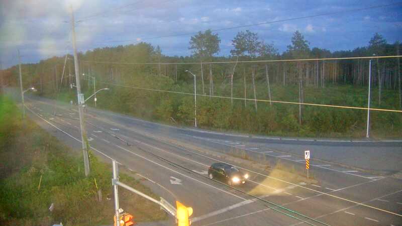 Traffic camera image at 2025-08-25 00:20:35