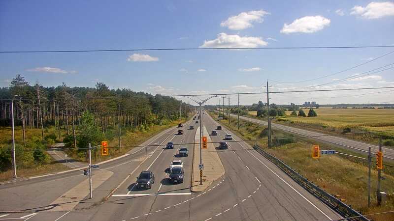Traffic camera image at 2025-09-14 18:40:45