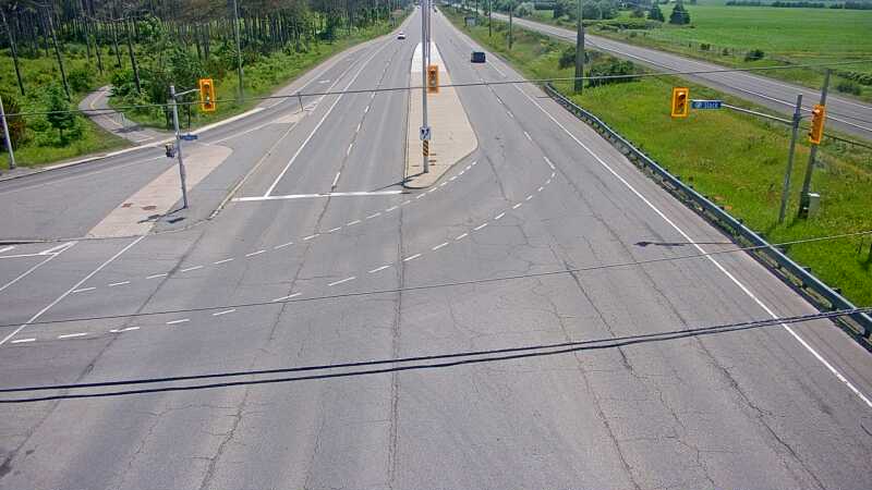 Traffic camera image at 2025-06-30 17:40:38